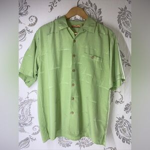 Bobby Chan 100% Silk Short Sleeve Button Up Shirt Mens Medium Lime
Green